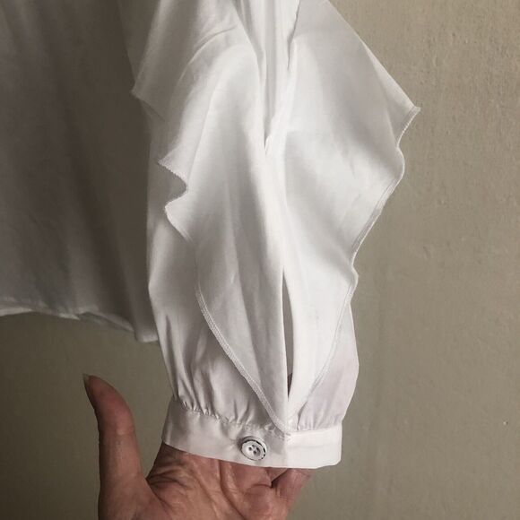 Splendid Crewneck Button-placket Ruffle-sleeve Poplin Shirt In White Size Large - Picture 4 of 11